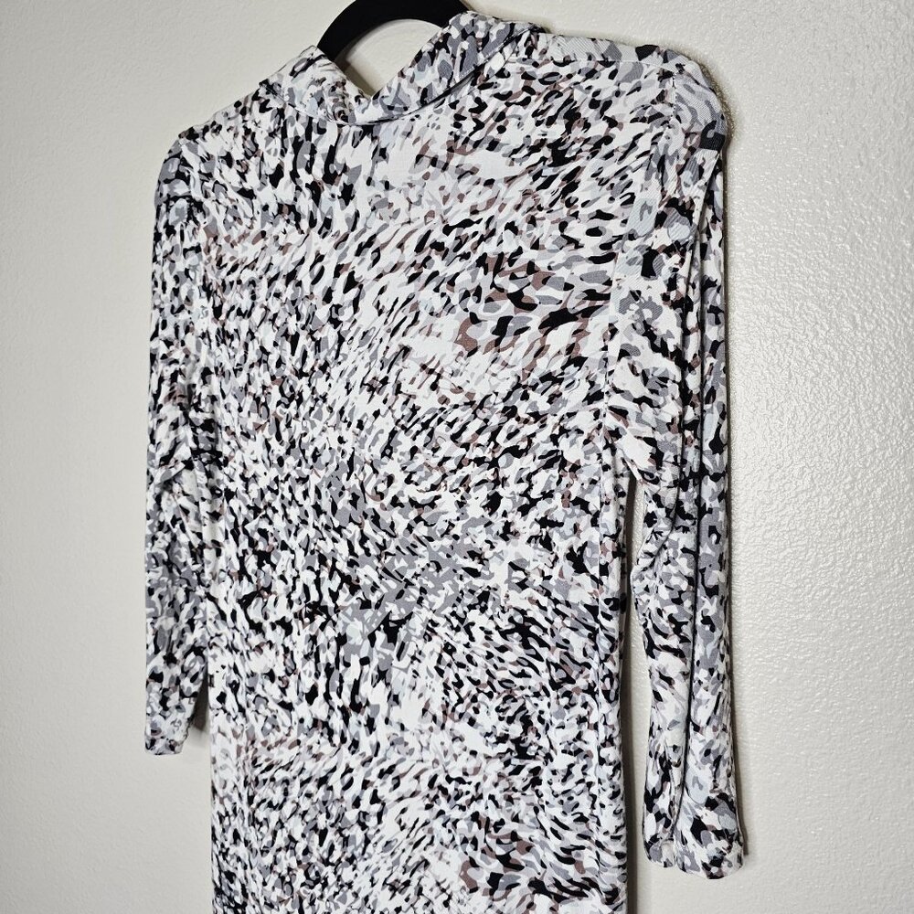 Cabi Xs Grey Abstract Print Collar Button Up Casu… - image 8